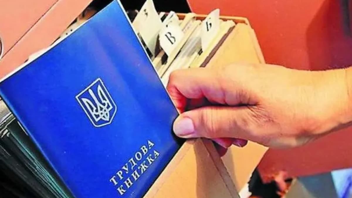 Könnyebb lesz a nyugdíj melletti munkaviszony igazolása Ukrajnában