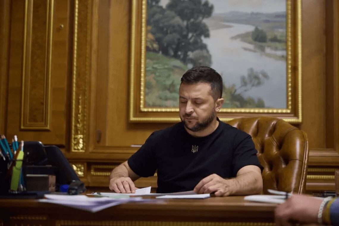 Zelenszkij még nem jelölte a védelmi és külügyminisztereket az ukrán parlamentnek
