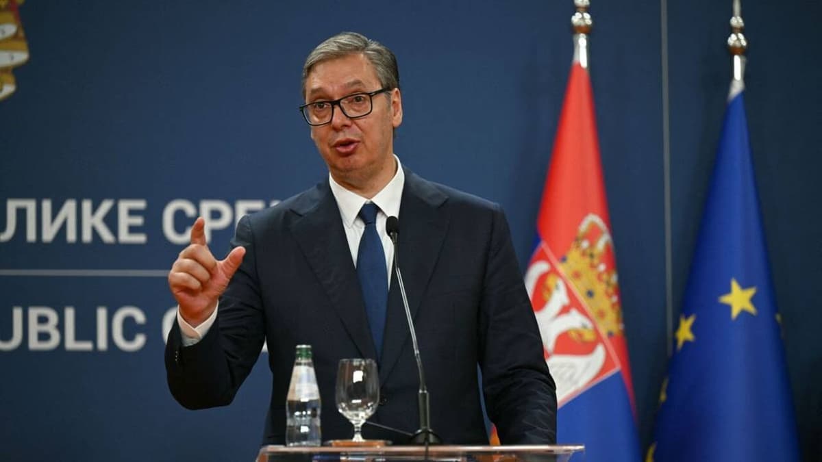 Szerbiában diákmozgalom szerezhetett parlamenti többséget, Vučić elismerte vereségét