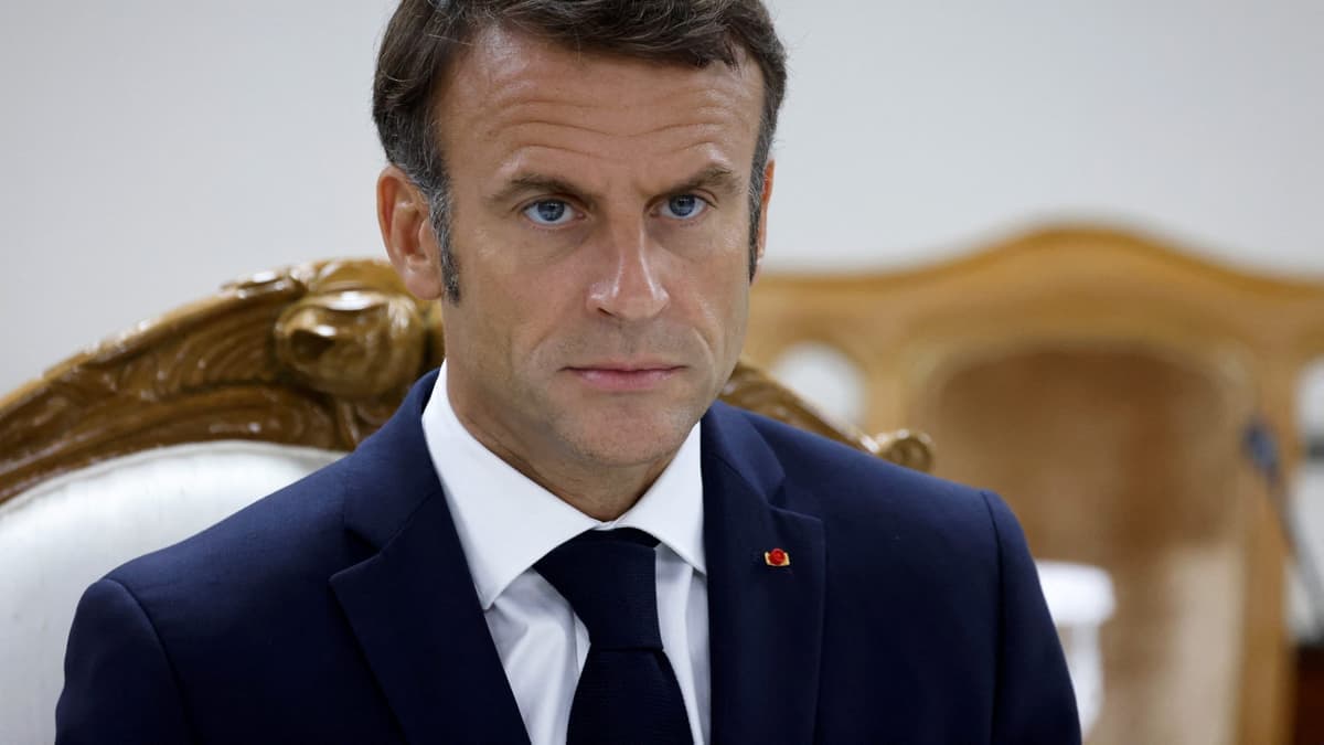 Macron: Európa átgondolja Ukrajna 70 milliárdos védelmi támogatását