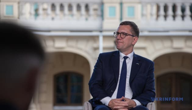 Észt miniszterelnök figyelmeztet a meg nem szűnő orosz hibrid fenyegetésekre