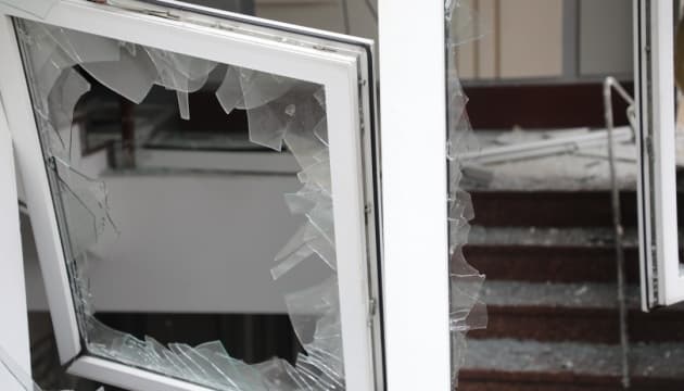 Kijevben tornaterem és egészségügyi intézmény is károsodott az orosz támadás során