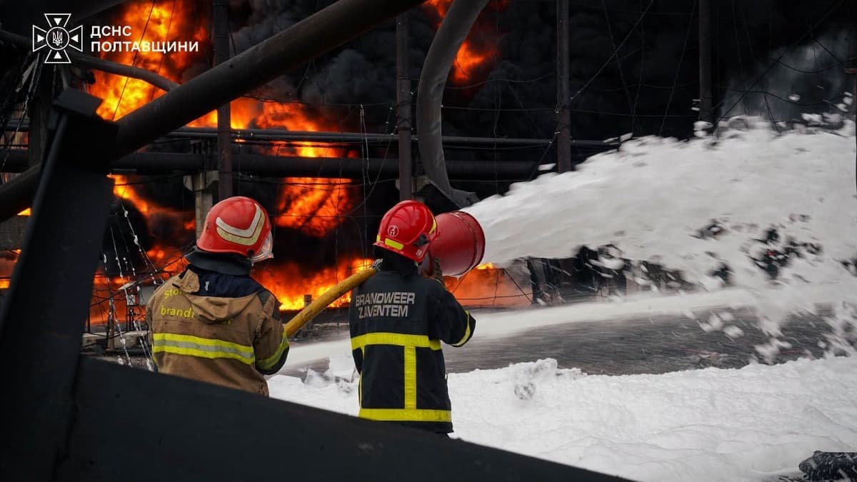Dróntámadások sújtották Ukrajna energetikai és vasúti hálózatát