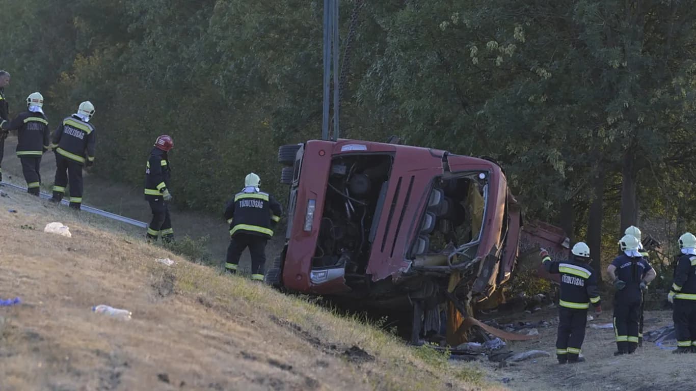 Tragikus buszbaleset az M3-ason: 12 halott és több súlyos sérült