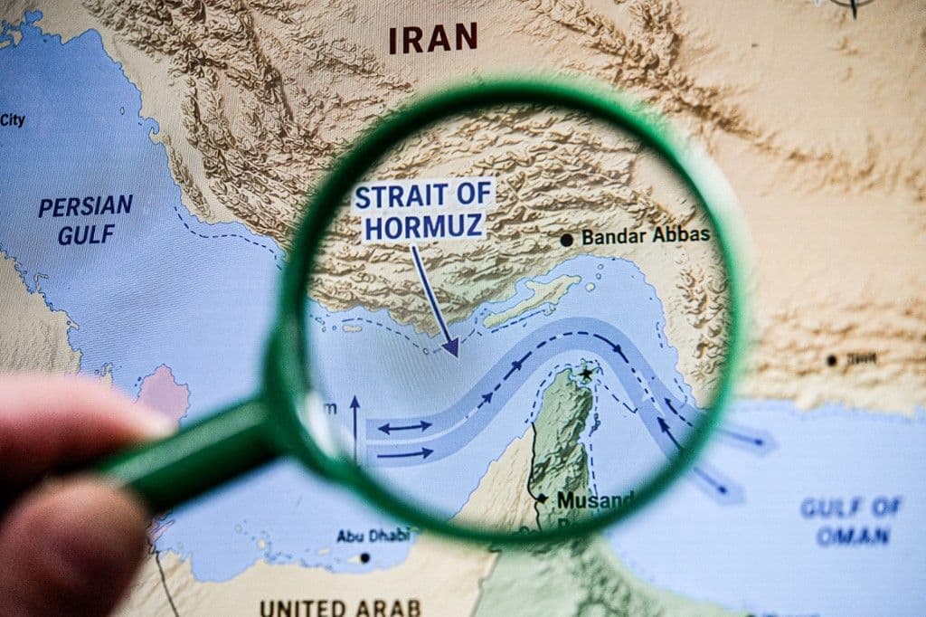 Irán határozottan ragaszkodik a Hormuzi-szoros ellenőrzéséhez Trump megnyilvánulása után