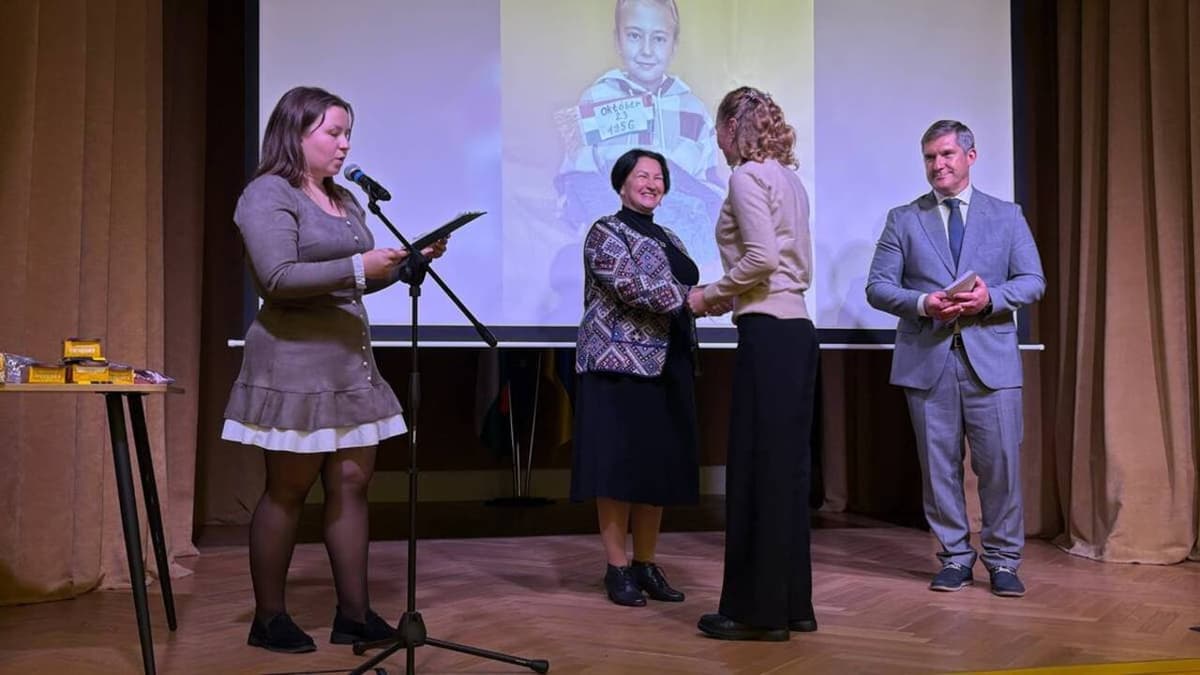 KMNE 1956-os pályázata közel száz családot mozgósított, 54 fiatal kapott ösztöndíjat