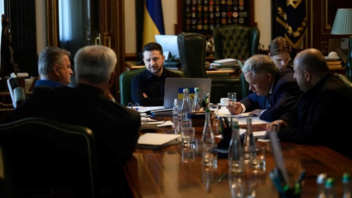 Zelenszkij és Tusk személyes találkozót terveznek a téli kihívások megbeszélésére