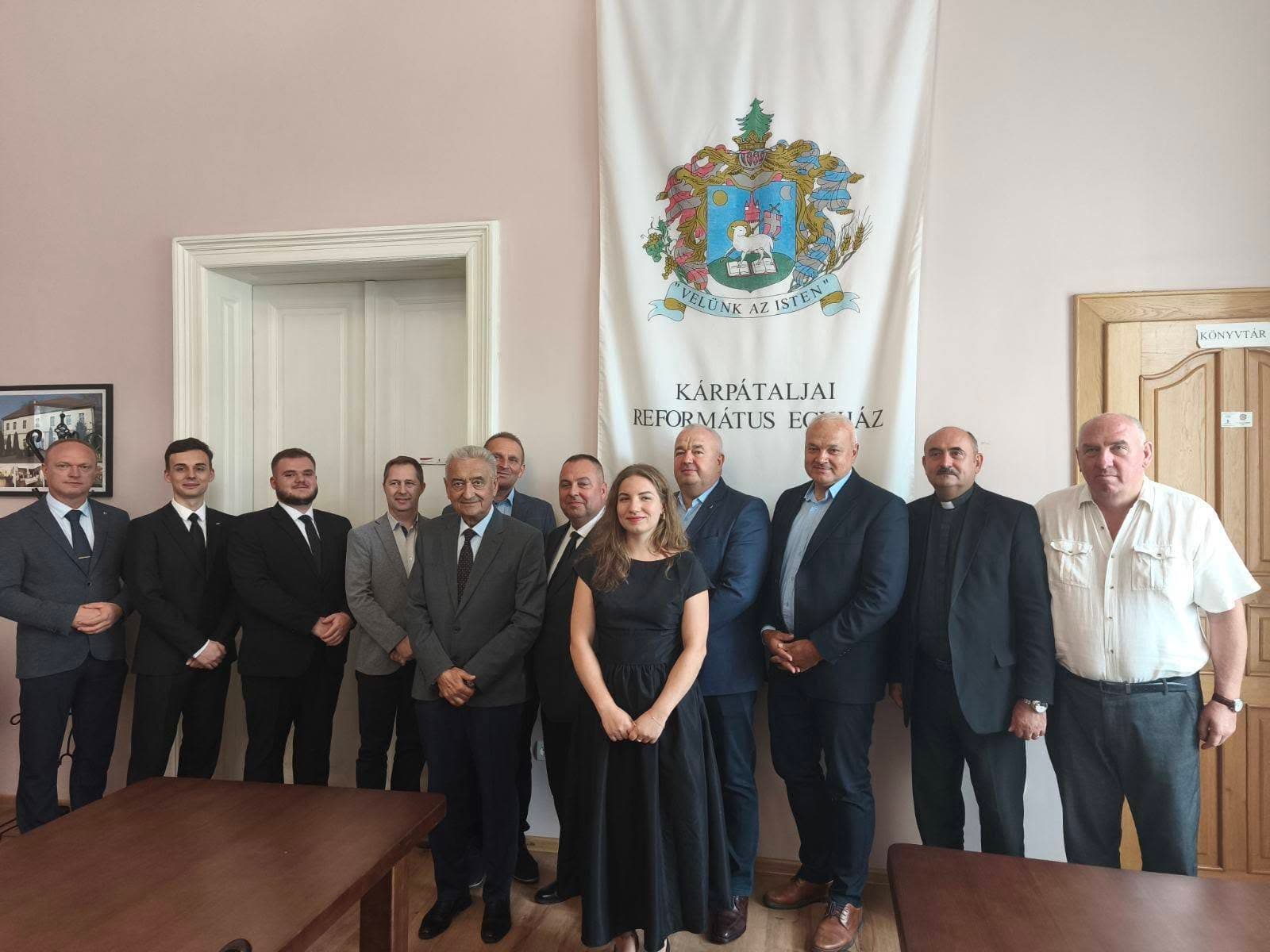 Fiatal segédlelkészekkel erősödik a kárpátaljai református közösség