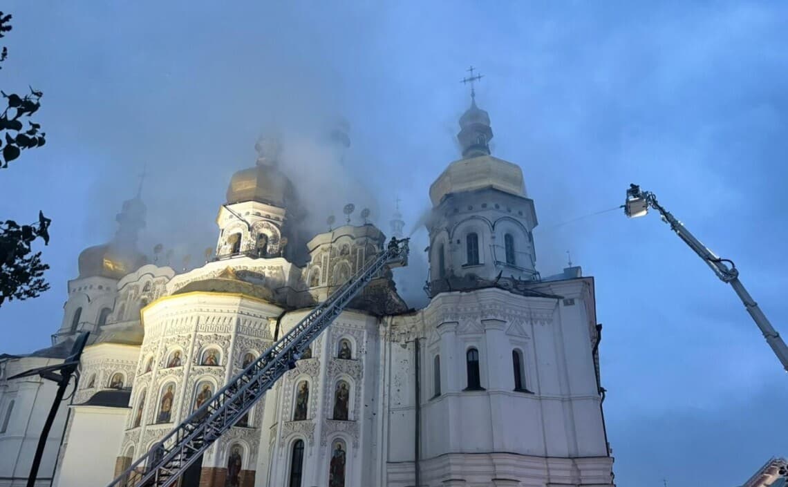 Svájc 730 ezer dollárral támogatja a Pecserszka Lavra újjáépítését