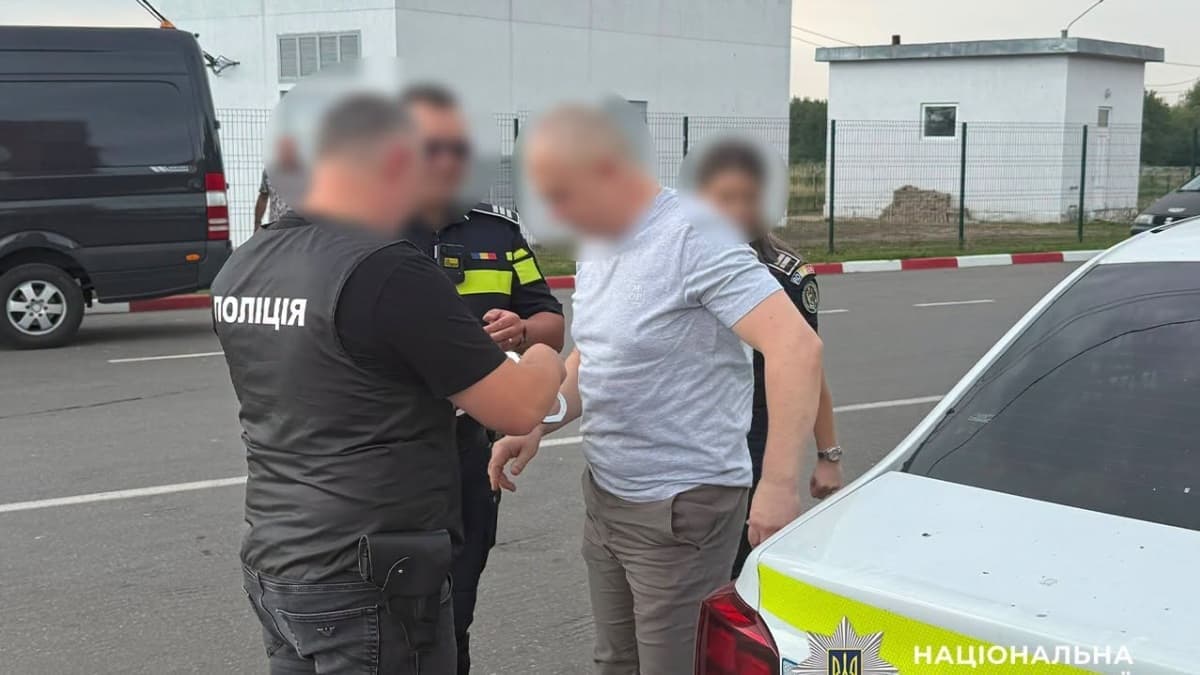 Visszatért Ukrajnába Rahó korábbi polgármestere az elsikkasztási ügyben