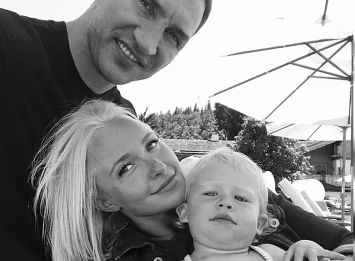 Elhunyt Hayden Panettiere, Klicsko gyermekének anyja
