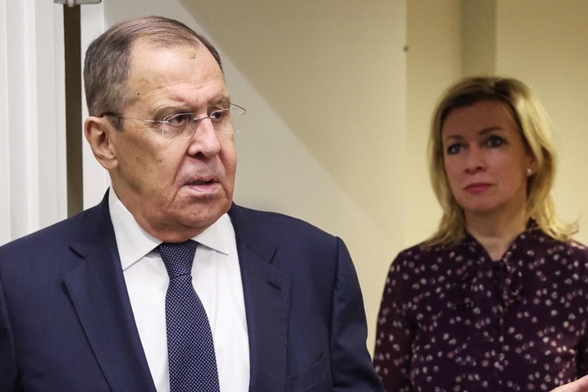 Lavrov szerint az oroszok addig folytatják a háborút, amíg Ukrajna meg nem szűnik