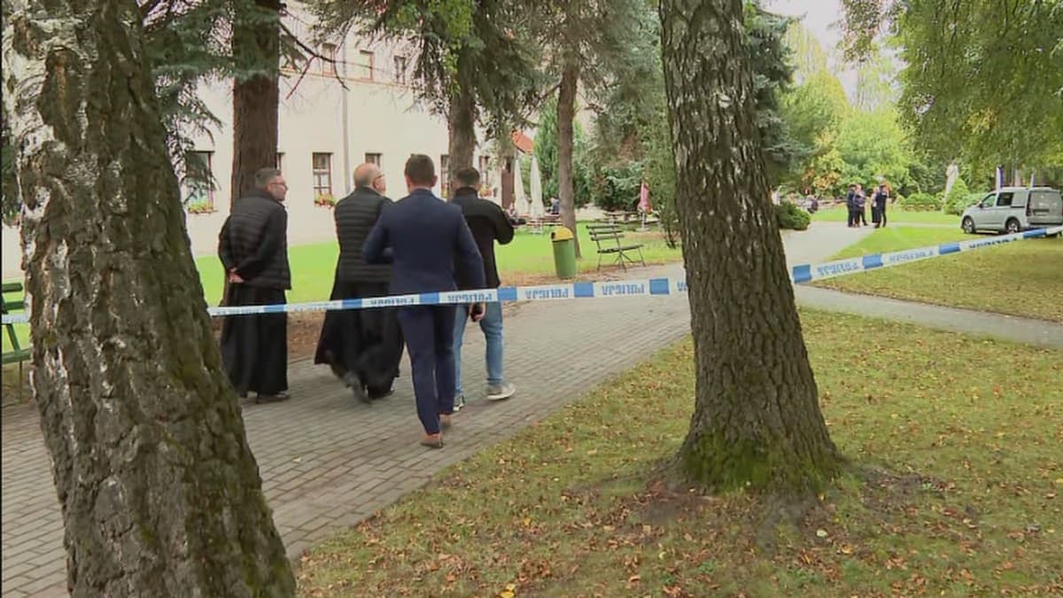 Halálos késelés rázta meg a lengyel kolostort – Zelenszkij és az ukrán nagykövetség azonnal reagált