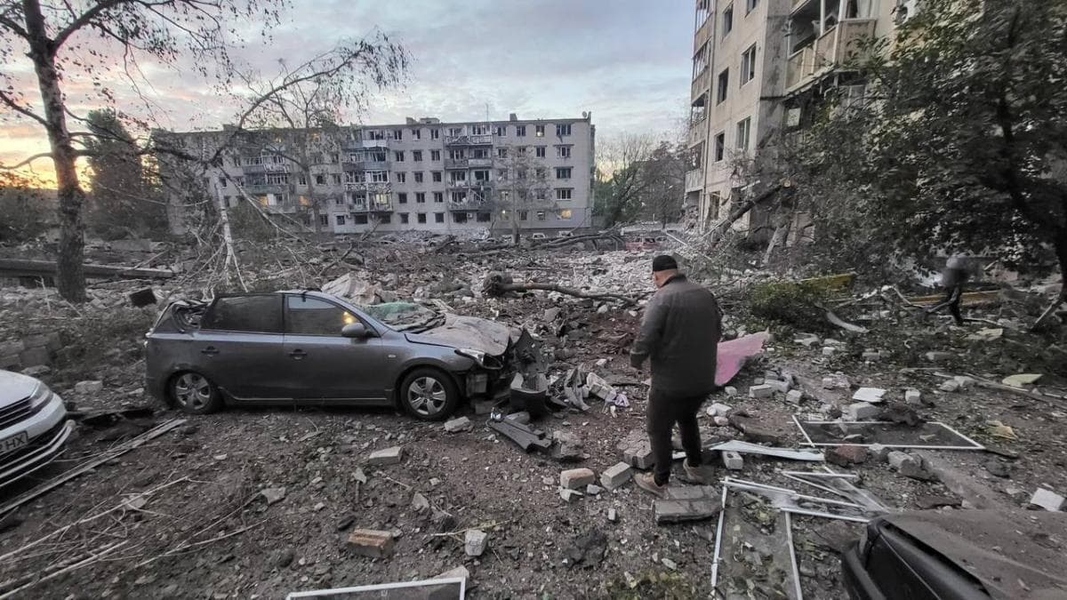 Kiszélesedő éjszakai támadássorozat Kijevben és más ukrán városokban: többen meghaltak