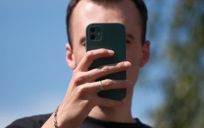 Ukrajna új szabályokat vezet be a mobilszolgáltatóknak áramkimaradás idejére
