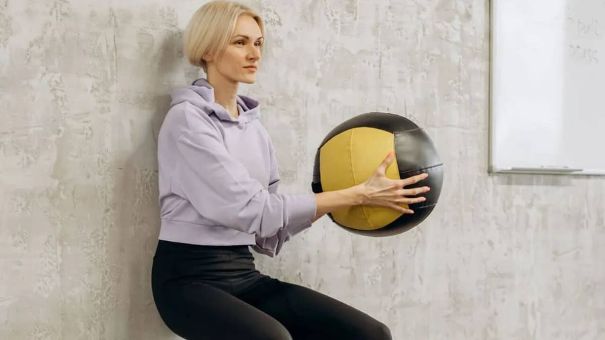 Falnál végzett guggolással is csökkenthető a vérnyomás, heti pár alkalom elegendő