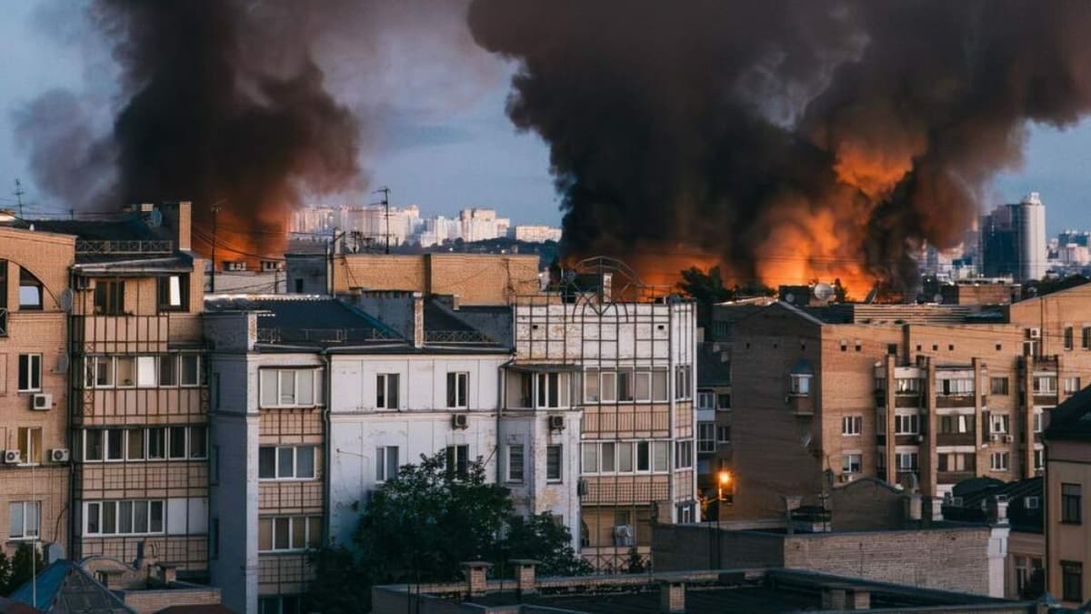 Halálos légitámadások Kijevben, többszörös károk és sérültek
