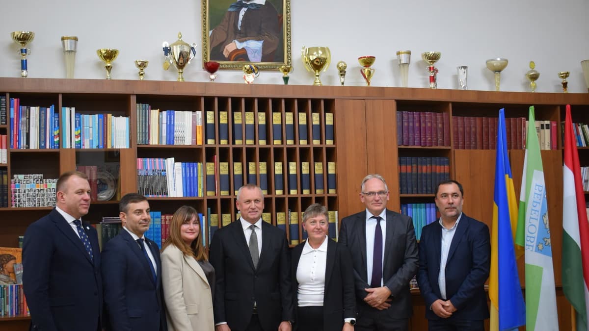 Párbeszéd és együttműködés jegyében: Ukrajna és Magyarország emberi jogi biztosainak első beregszászi találkozója