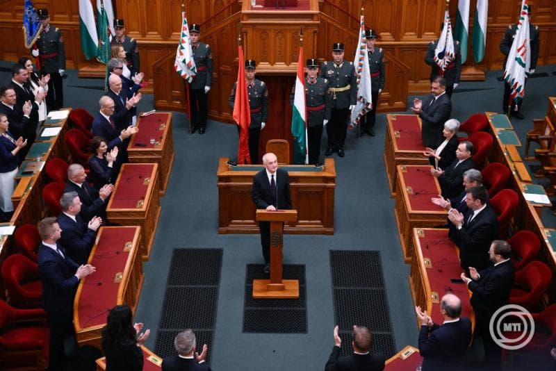 Baka András a magyar köztársasági elnök új alakja a megosztott társadalomban