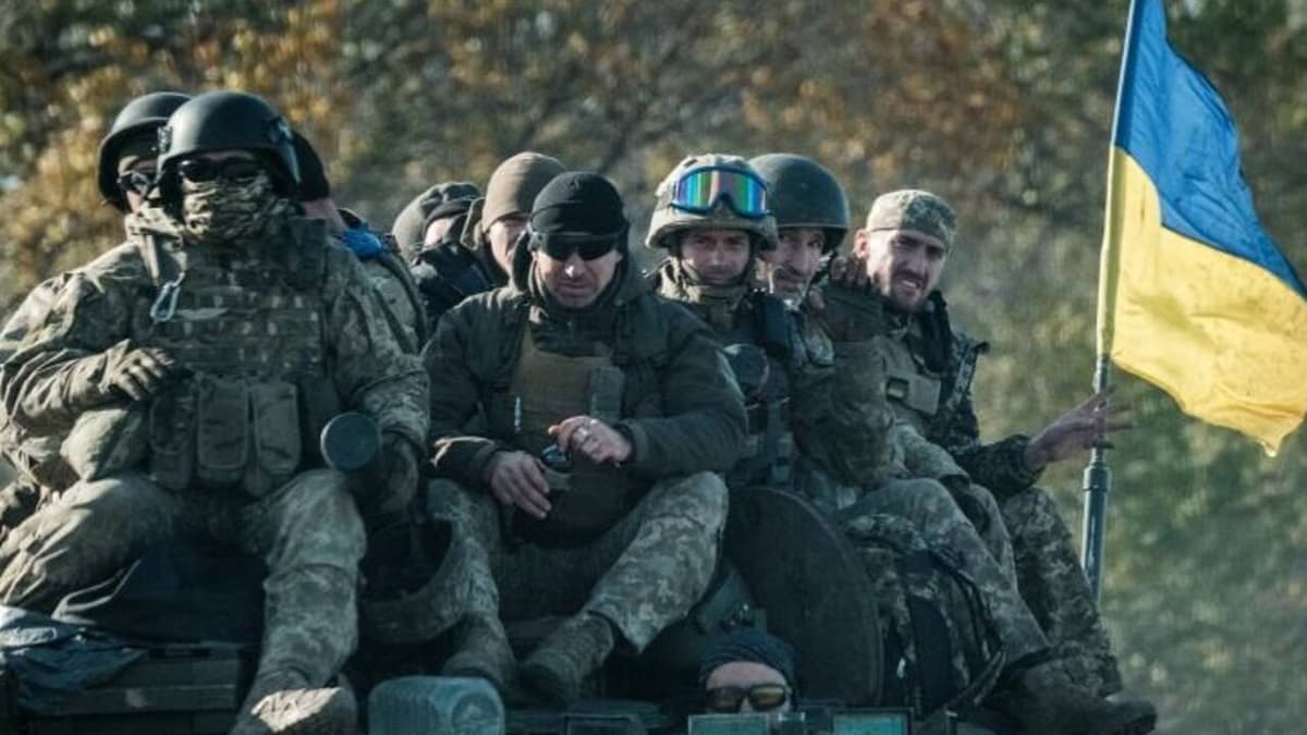 Azov cáfolja Dobropillja elfoglalását, de Ukrajnát újabb orosz támadások sújtják