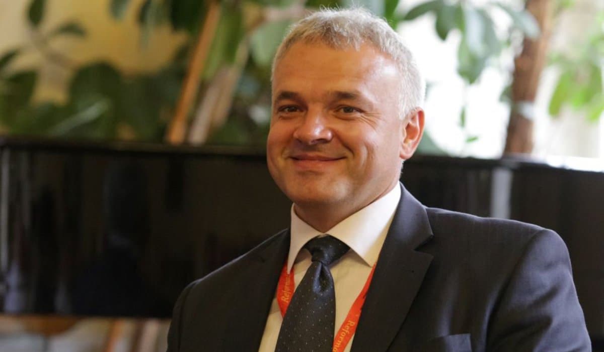Zán-Fábián Sándor püspök állami kitüntetést vehetett át Kárpátalján