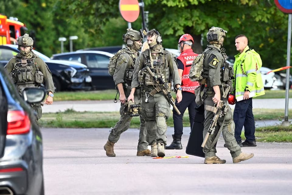 Leállt a svéd választási kampány egy iskolai tragédia miatt