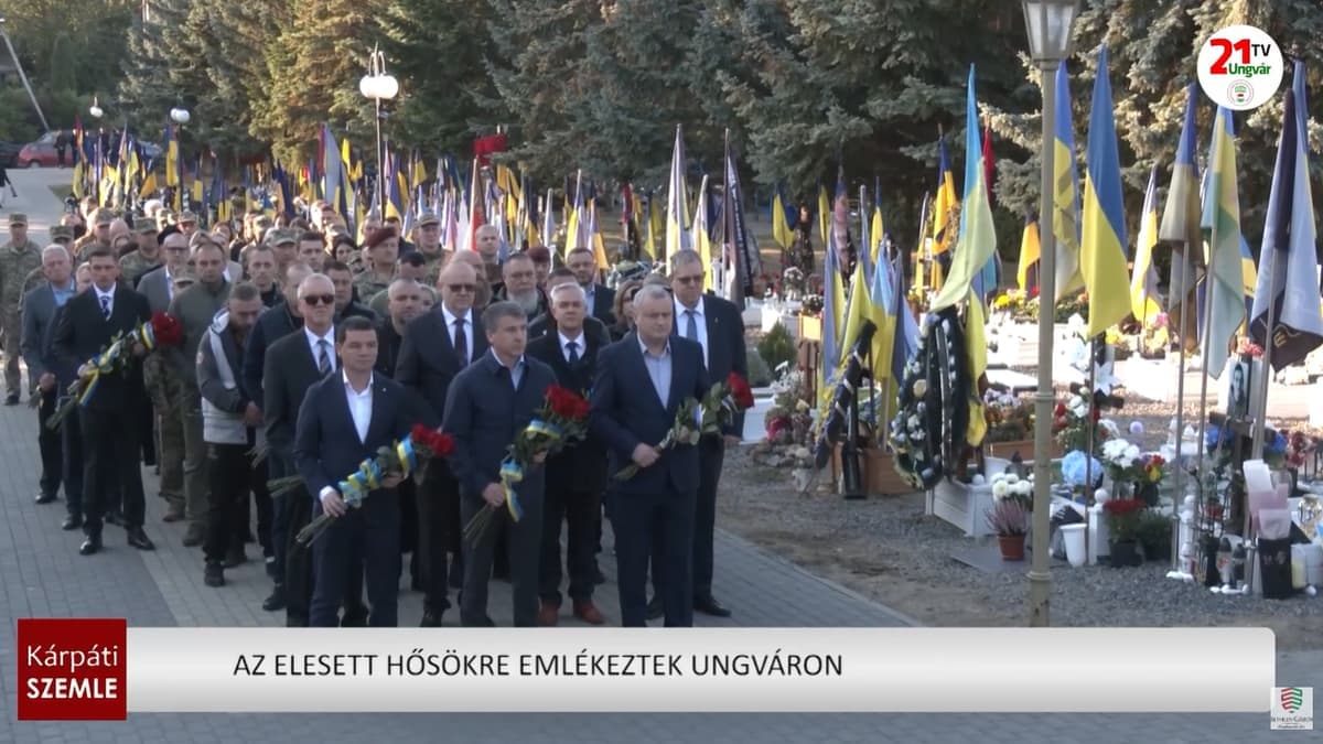 Emlékezés az elesett hősökre Ungváron a Dicsőség-dombon
