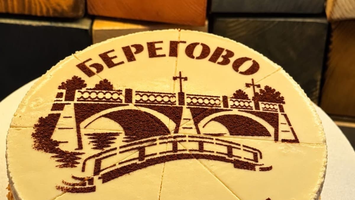 Beregszász bemutatja egyedi városi tortáját