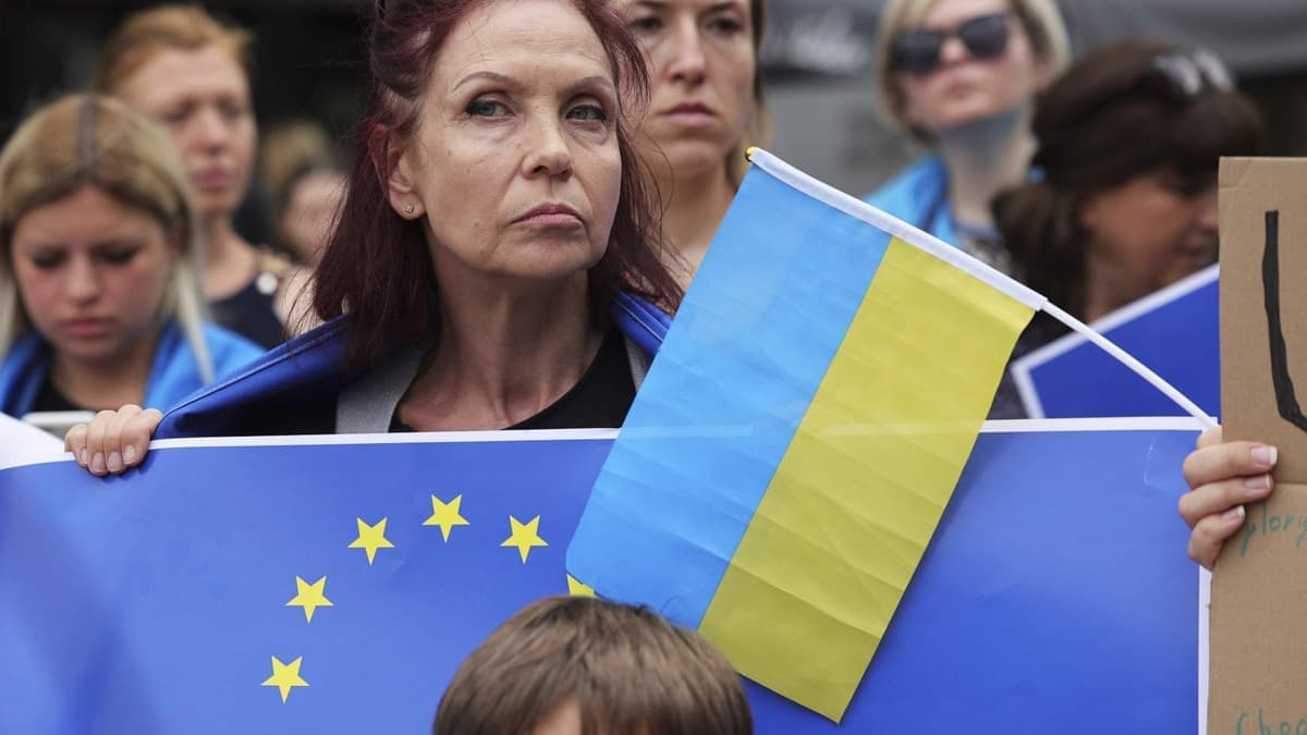 Egyre több európai ország kínál hosszabb távú tartózkodási lehetőséget az ukrán menekültek számára