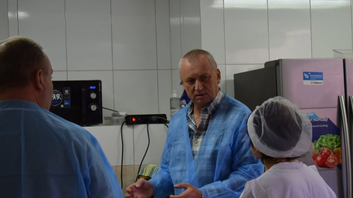 Többezer kárpátaljai diák napi szinten ingyen kap meleg ebédet az iskolákban