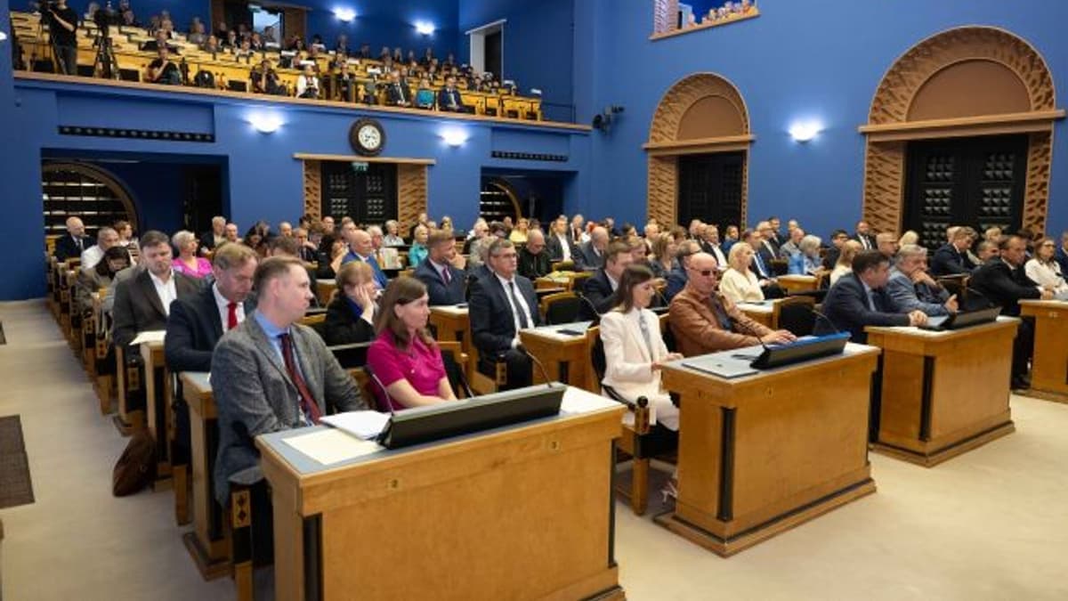 Lengyelország korszerűsített elektronikus határvédelmet épít az ukrán határon