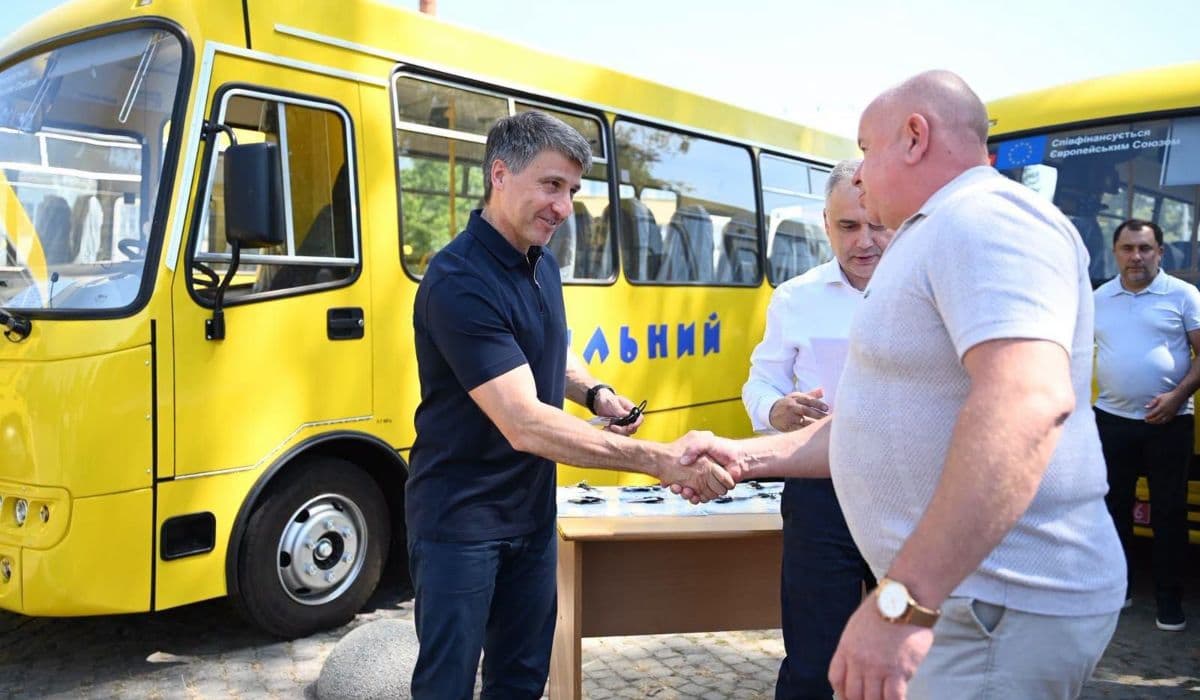 Kárpátalja oktatását 18 új iskolabusz segíti elő