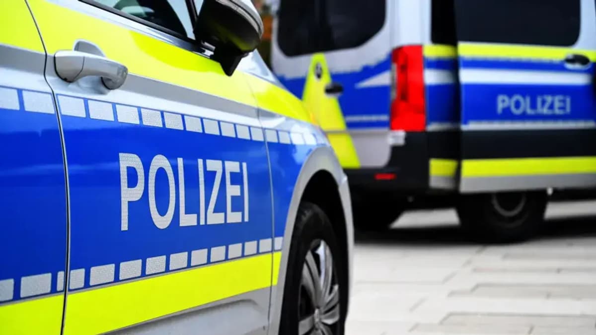 Biztonsági fenyegetés miatt rendőrségi razzia volt a düsseldorfi ukrán konzulátusnál