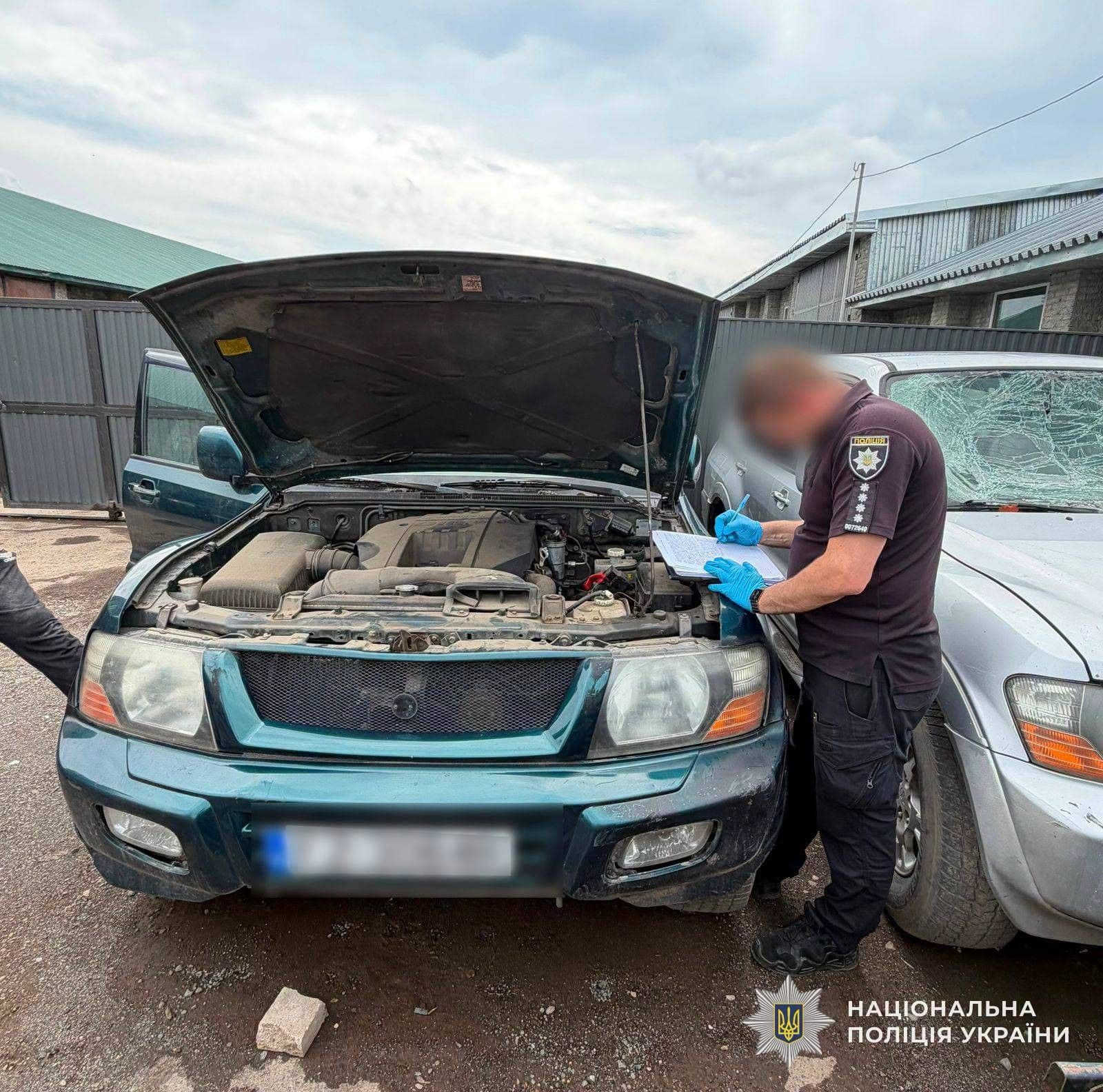 Kárpátaljai vállalkozó árulta a segélyként érkezett terepjárókat