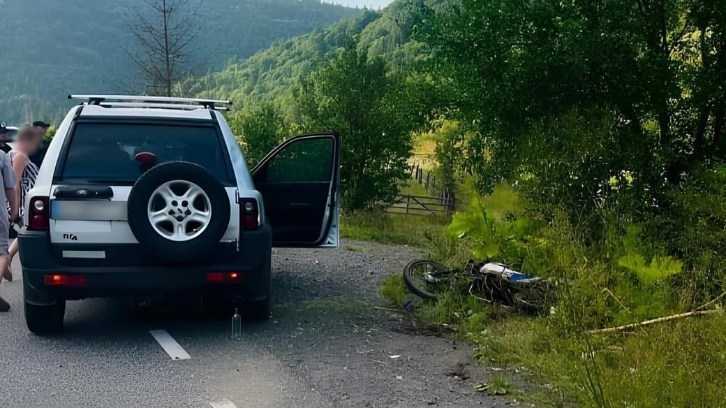 Tizenöt éves fiú okozott balesetet a Huszti járásban motorkerékpárral