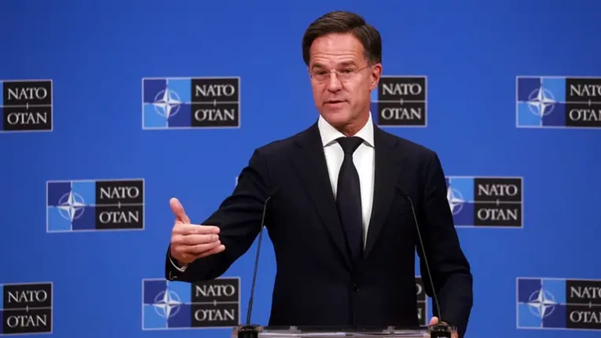 NATO-főtitkár szerint Putyin kevésbé valószínű, hogy támad a szövetség ellen