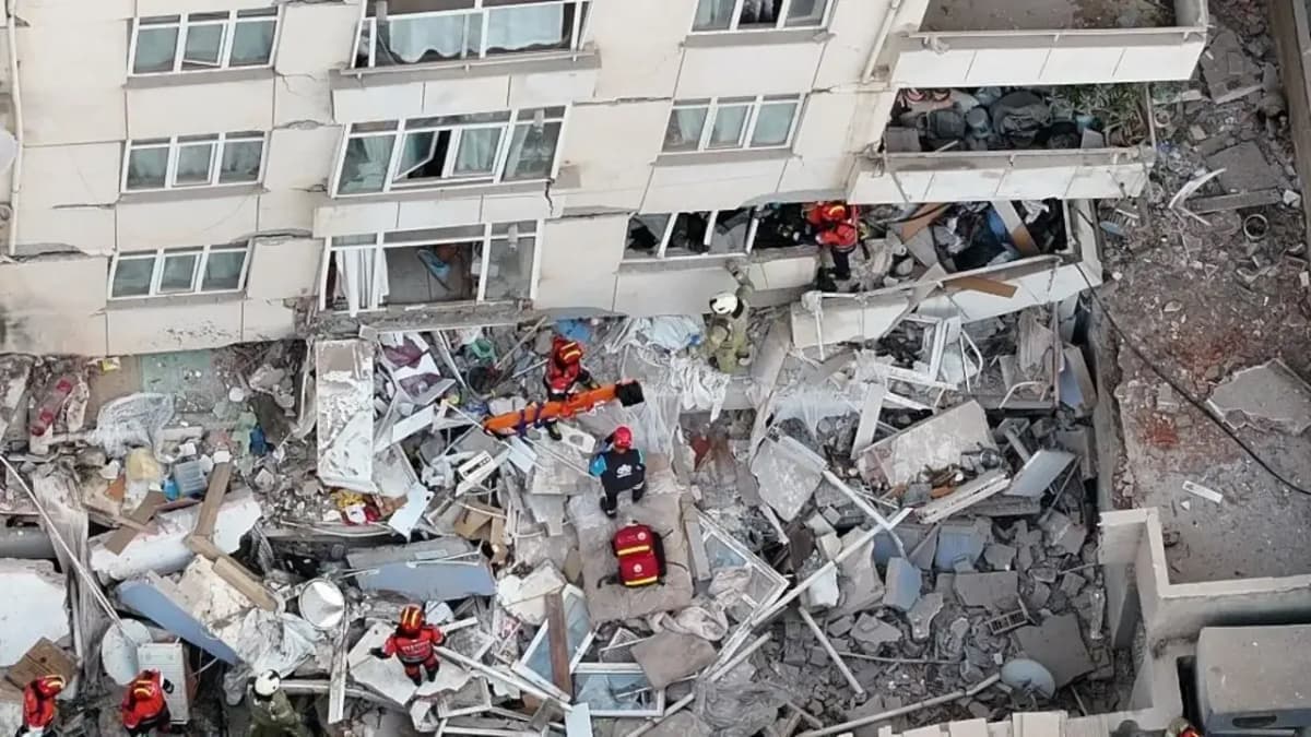 Isztambulban összeomlott egy hétemeletes épület, megkezdődött a mentés