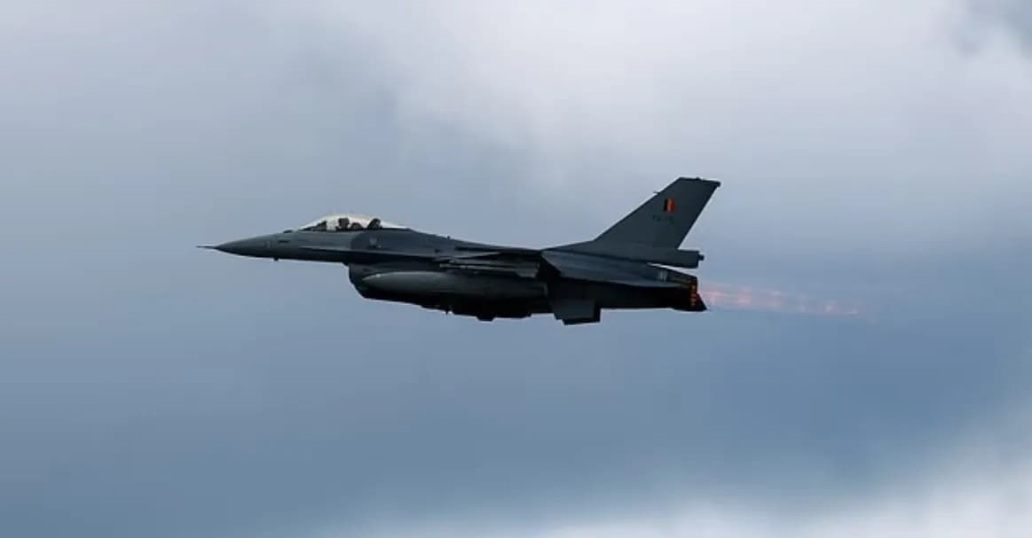 NATO-vadászgépek lőttek le orosz eredetű drónt Lettország légterében