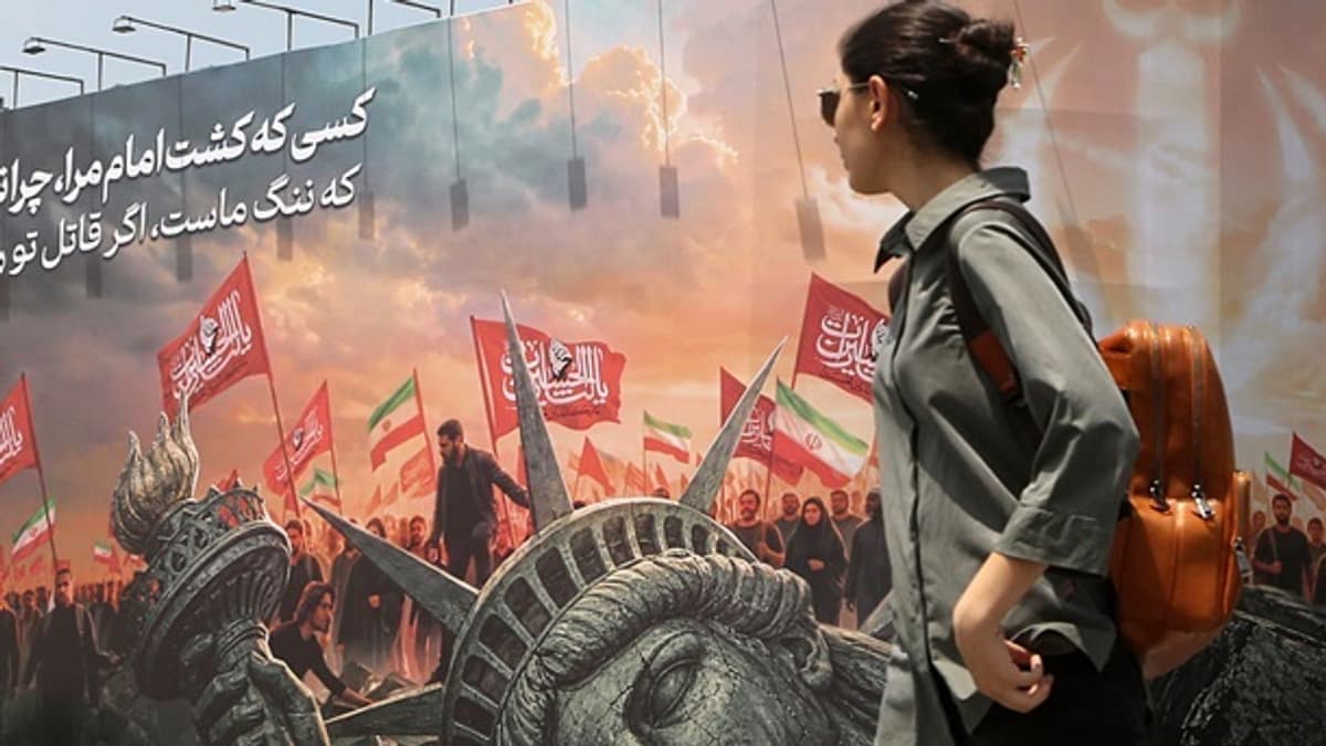 Irán fokozza a feszültséget a Perzsa-öbölben új rakétákkal és tengeri tilalmi zónával