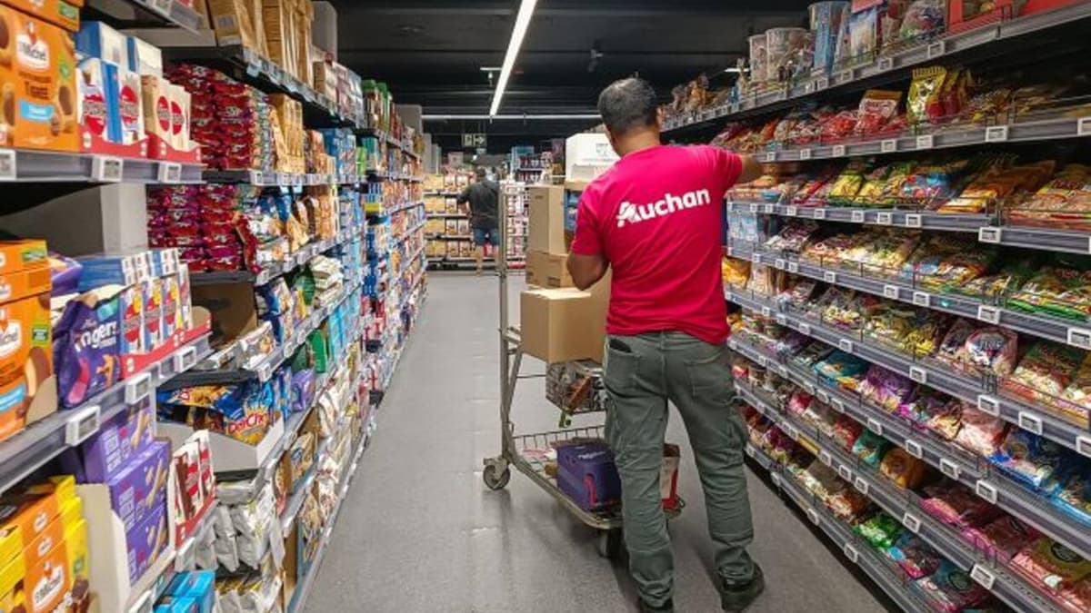 Az Auchan Ukrajnában vásárlási korlátozásokat vezetett be az alapélelmiszerekre