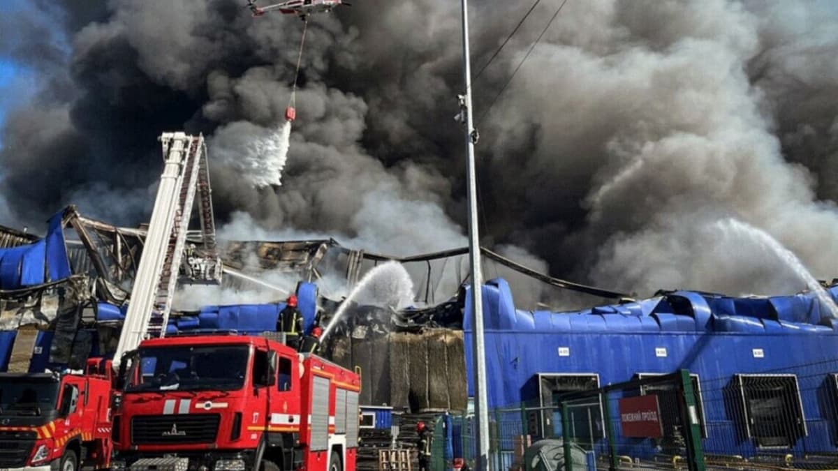 Orosz támadássorozat az Epicentr áruházak ellen több ukrán városban
