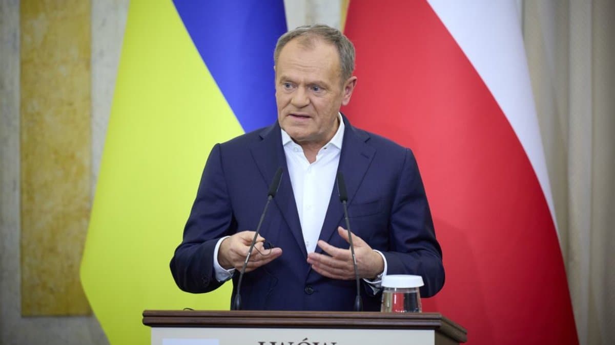 Donald Tusk Ukrajnában egyeztet az uniós szankciókról és az energetikai helyzetről