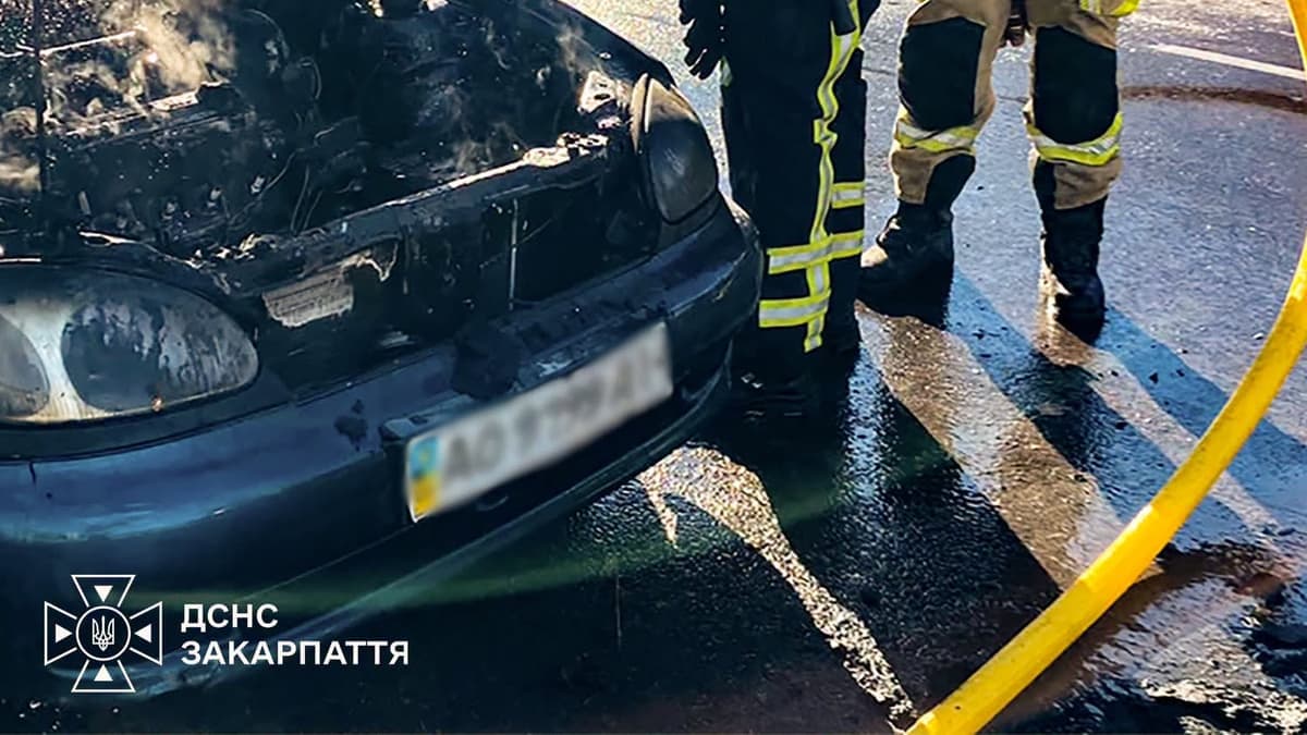 Munkácson menet közben gyulladt ki egy Daewoo, komoly anyagi károk keletkeztek