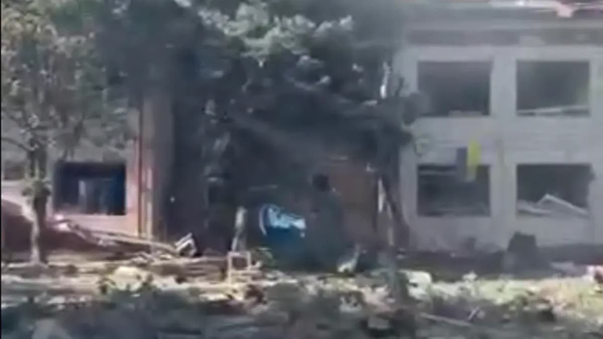 Tragikus légitámadás Kramatorszkban: evakuációs pontot ért bombatalálat