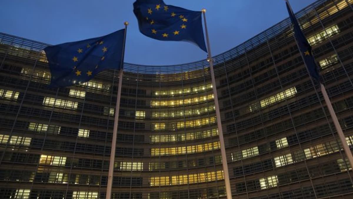 Újabb 1600 orosz személy és szervezet ellen lép fel az EU szankciókkal