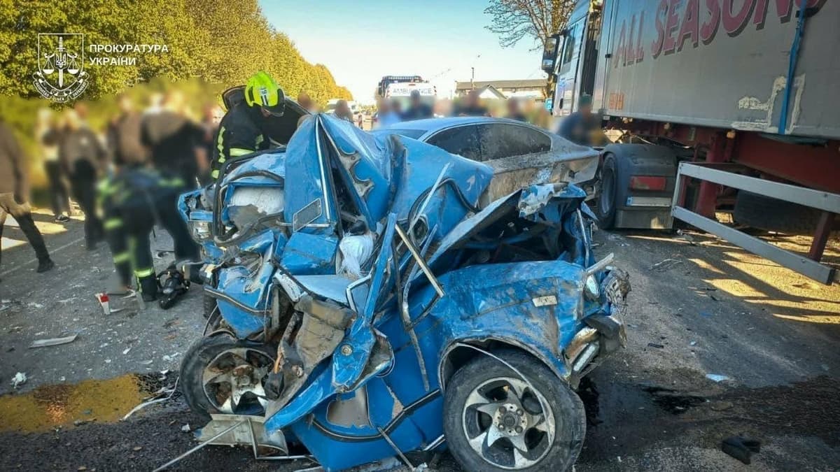 Tragikus baleset Técsőnél: kamion gázolt halálra egy autóst, többen megsérültek