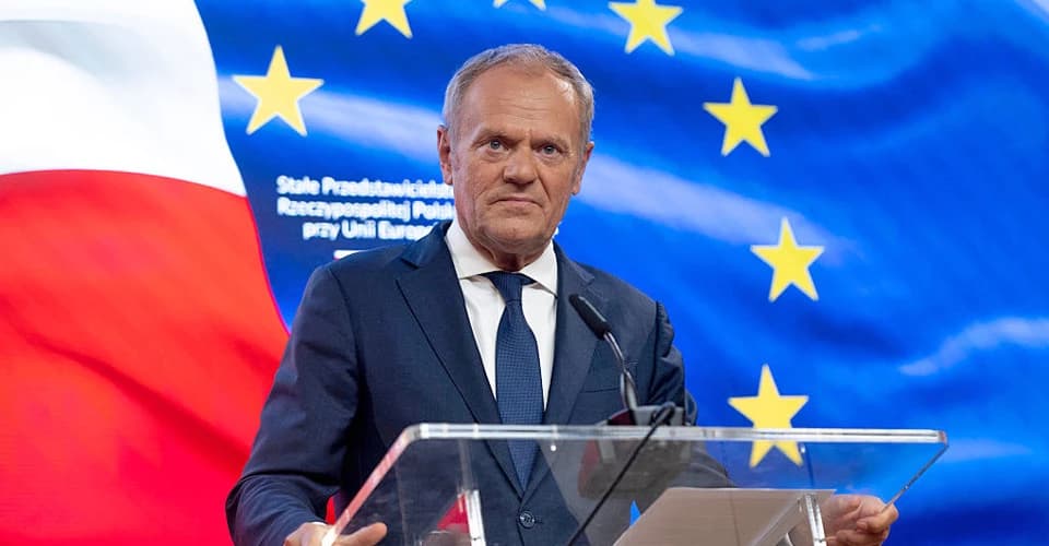 Tusk szerint az elkövetkező 100 nap döntő lehet az ukrajnai háborúban