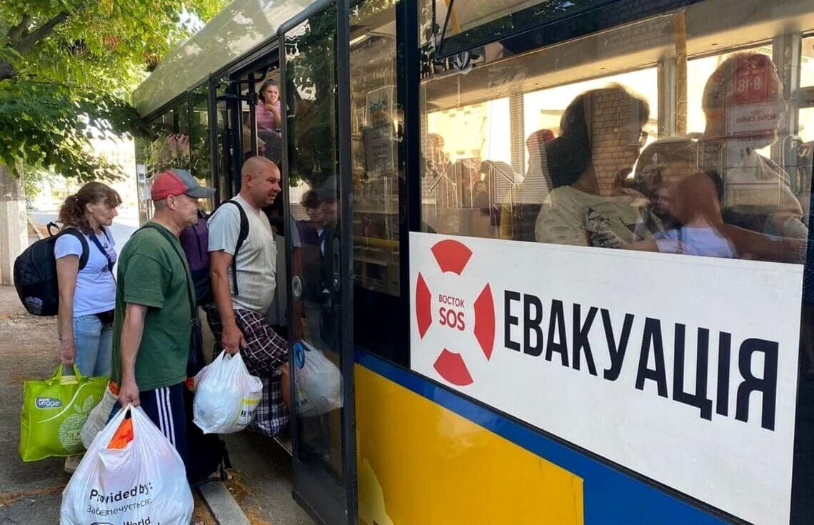Gyermekes családokat telepítenek ki a veszélyes településekről Dnyipropetrovszk megyében