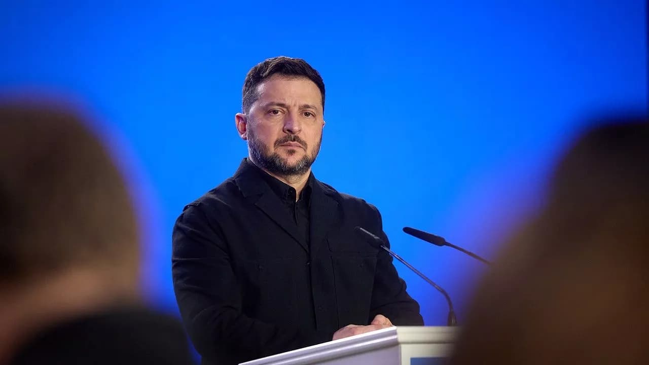 Zelenszkij: Ukrajna júniusban várja az EU 90 milliárd eurós támogatási csomagjának első részleteit