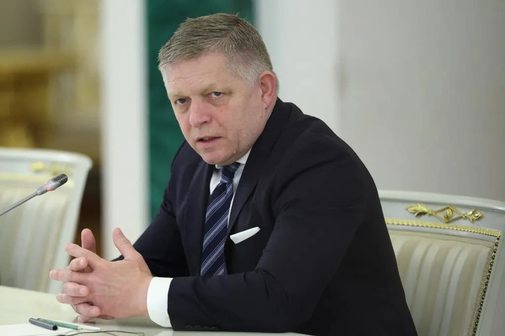 Ukrajnának a béke felé kell lépnie az uniós társult tagságért – Robert Fico